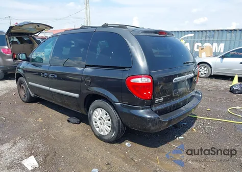 2005 Chrysler Town & Country z USA, uszkodzony, nr VIN 1C4GP45R15B102279